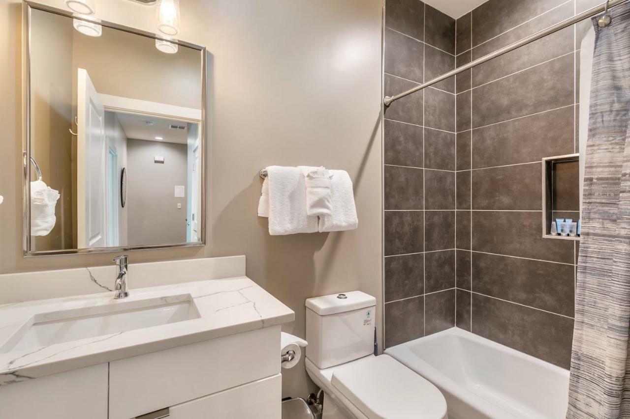 Stunning 4 Bedroom Townhouse In Mid * New Orleans